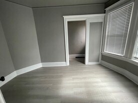 3231-3233-3233 N Buffum St in Milwaukee, WI - Building Photo