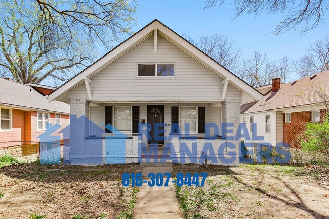 3621 Askew Ave in Kansas City, MO - Building Photo - Building Photo