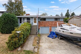 5227 116th Pl SE in Bellevue, WA - Building Photo