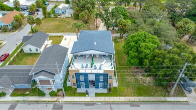 527 N Garden Ave, Unit 527 N Garden Ave. Apt 2 Furnished in Clearwater, FL - Building Photo - Building Photo