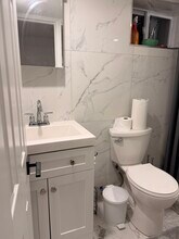 690 Southern Pky, Unit L1 in Uniondale, NY - Building Photo - Building Photo