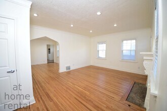 1740 S Yorktown Ave in Tulsa, OK - Foto de edificio - Building Photo