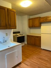 110 Willard St, Unit #2L in Berlin, NH - Building Photo - Building Photo