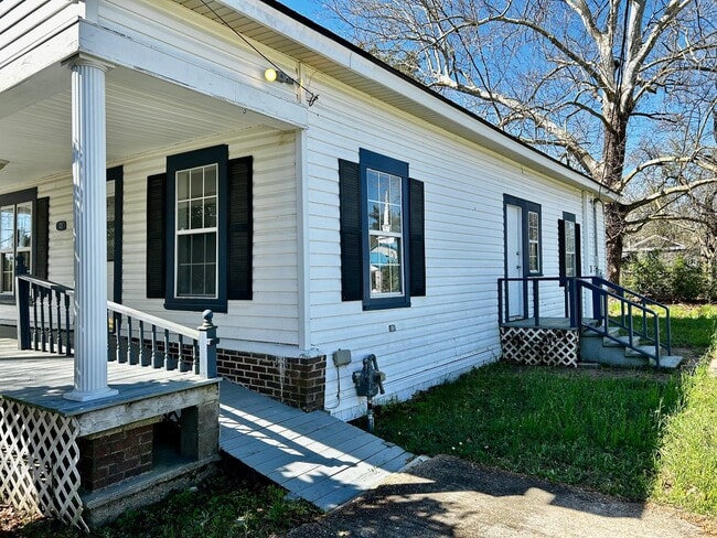 721 N Texas St in Deridder, LA - Building Photo - Building Photo