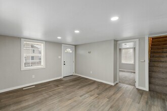 733 Smith St in Monroe, MI - Building Photo - Building Photo