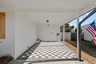 1801 Georgia Ct in Lynn Haven, FL - Building Photo - Building Photo
