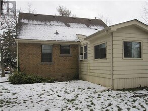 72 Miles Rd in Hamilton, ON - Building Photo - Building Photo
