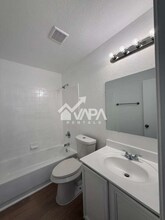 3719 Candleglenn in San Antonio, TX - Building Photo - Building Photo