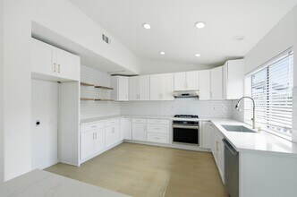 35 Deerborn Dr in Aliso Viejo, CA - Building Photo - Building Photo