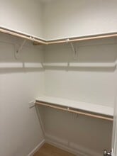 1520-1524 Sarba Ct in Los Banos, CA - Building Photo - Building Photo