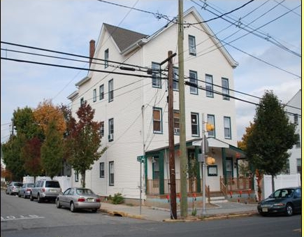 73-75 Barbour Ave in Haledon, NJ - Foto de edificio - Building Photo