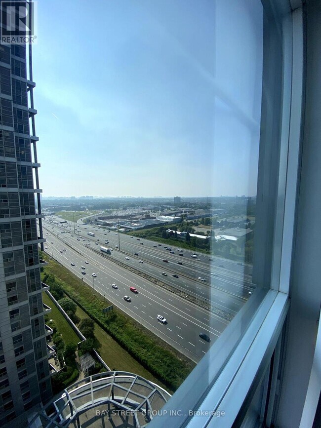 property at 38-2538 Lee Centre Dr