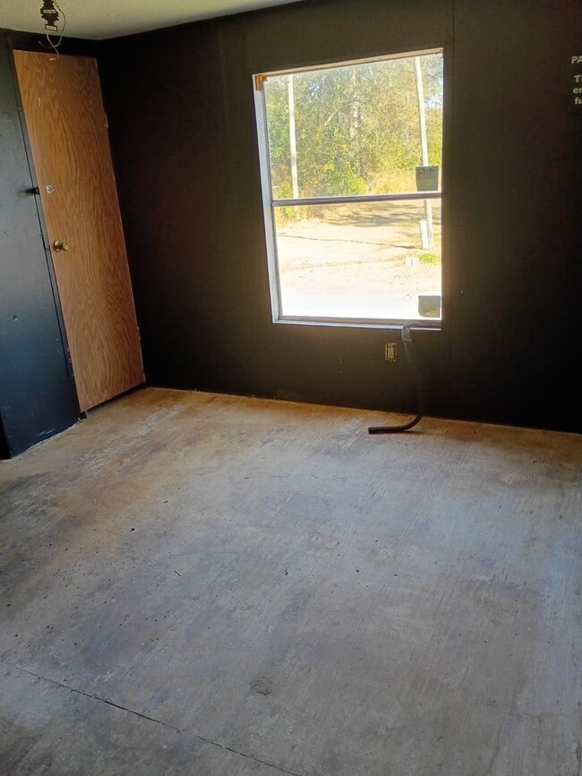 111 Wilbur Ln in Adel, GA - Building Photo - Building Photo