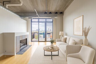 811 W 15th Pl in Chicago, IL - Building Photo - Building Photo