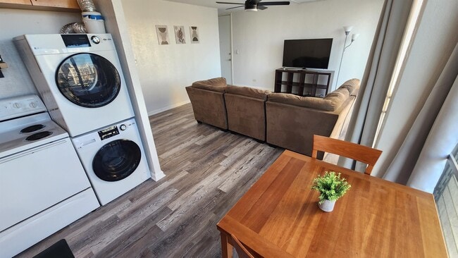 property at 1702 Kewalo St
