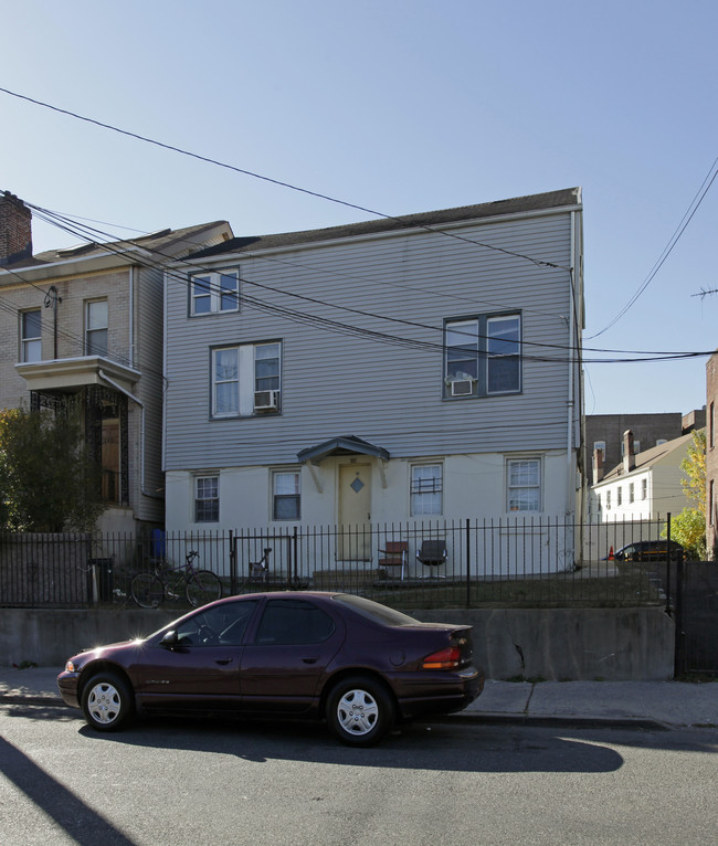 189 Academy St in Jersey City, NJ - Building Photo - Building Photo