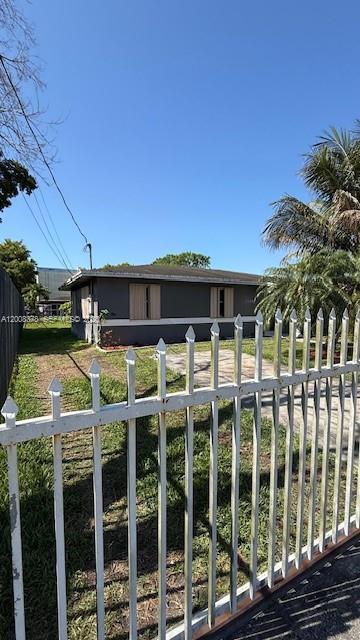 2508 Superior St in Opa Locka, FL - Building Photo - Building Photo