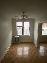 1263 W Pratt in Chicago, IL - Foto de edificio - Building Photo