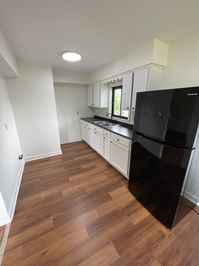 property at 1500 E 25th Ave