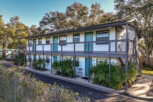Hourglass Flats in Orlando, FL - Building Photo