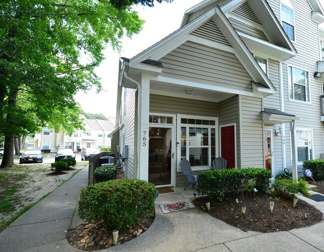 property at 765 Drift Tide Dr