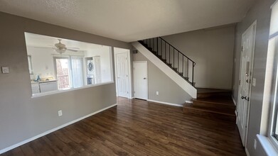 725 Alexander Rd, Unit D in Colorado Springs, CO - Building Photo - Building Photo