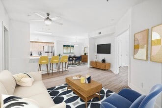 The Laurel at Altamonte in Apopka, FL - Building Photo - Building Photo