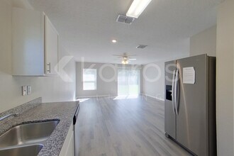 287 Parkview Dr in Palm Coast, FL - Foto de edificio - Building Photo