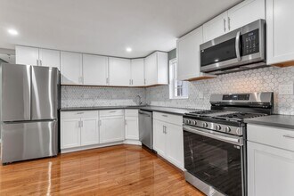 11 Brett St in Brockton, MA - Building Photo - Building Photo