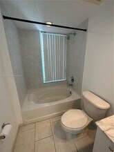 951 Brickell Ave, Unit 2901 in Miami, FL - Foto de edificio - Building Photo