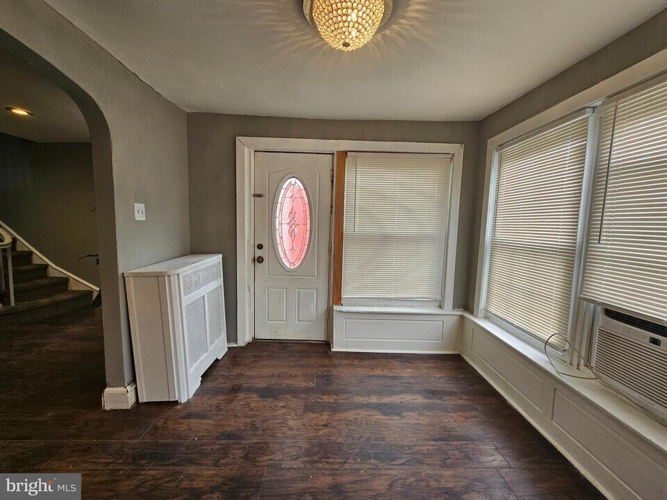 2043 S Redfield St Photo