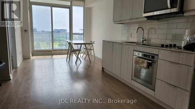 36 Forest Manor Rd in Toronto, ON - Building Photo - Building Photo