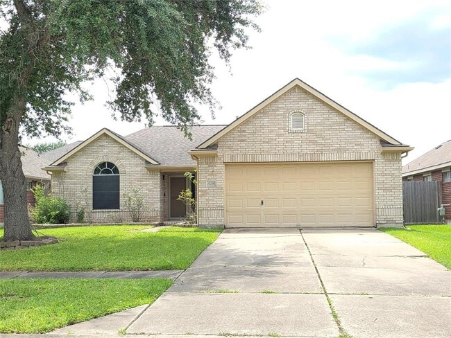 property at 17226 Stratford Green Dr