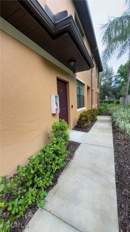 3702 Pino Vista Way in Estero, FL - Building Photo - Building Photo