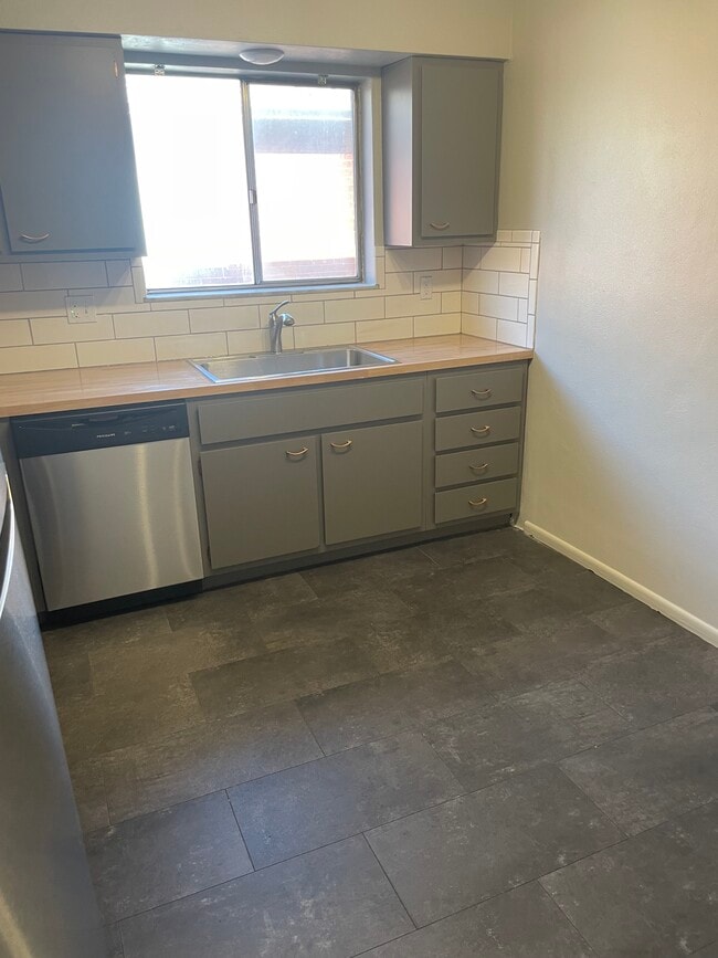 7332 Hampshire Dr in St. Louis, MO - Building Photo - Building Photo