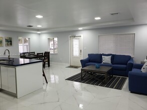 5124 SW 128th Ave in Miami, FL - Building Photo - Building Photo
