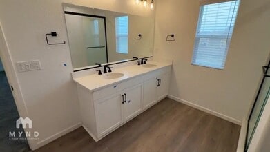 2194 Anders Ave in Manteca, CA - Building Photo - Building Photo