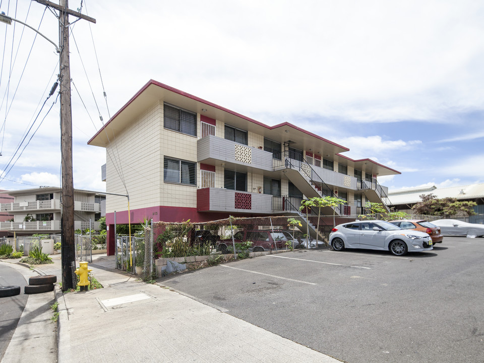 94-130 Pupukahi St in Waipahu, HI - Building Photo