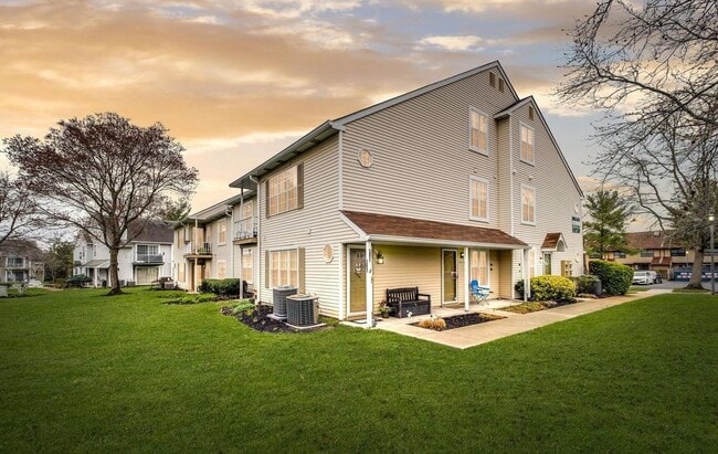 property at 315B Delancey Pl