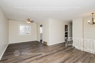 7939 Edgewood Ct in Woodridge, IL - Building Photo - Building Photo