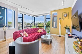 580 Hayes St, Unit 406 in San Francisco, CA - Building Photo - Building Photo