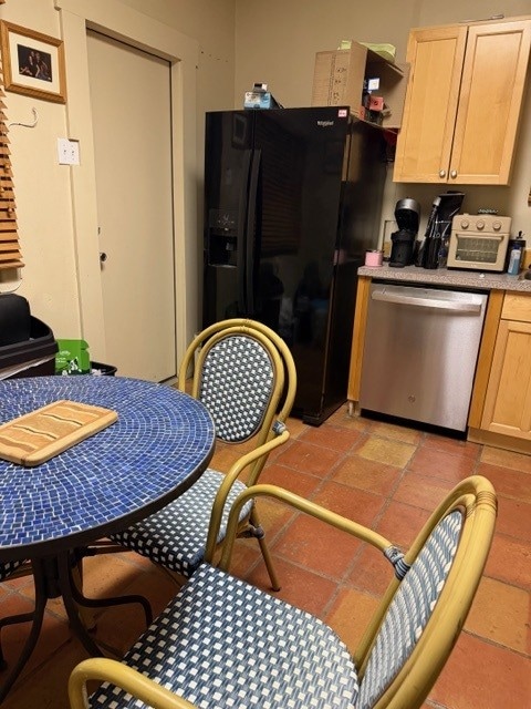 property at 1624 E 7th St