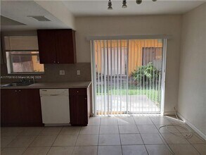 2604 NW 52nd Ave in Lauderhill, FL - Building Photo - Building Photo