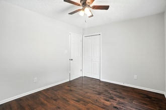 1166 E Lois Ct in Bedford, VA - Building Photo - Building Photo
