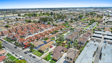 5100-5106 Elizabeth St in Cudahy, CA - Building Photo - Building Photo