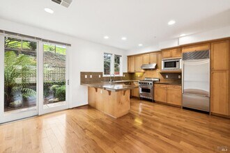 78 Ned's Way in Tiburon, CA - Building Photo - Building Photo