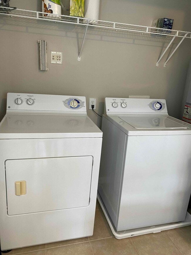 3710 Pardue Woods Pl in Raleigh, NC - Foto de edificio - Building Photo