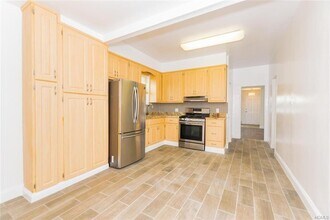 65 Dunston Ave in Yonkers, NY - Building Photo - Building Photo
