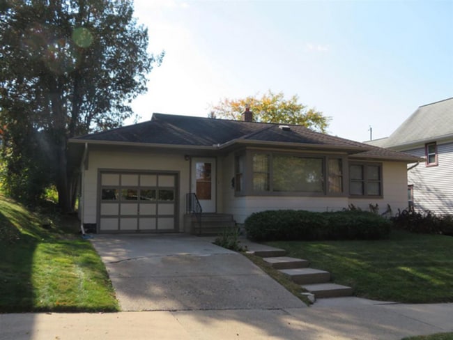 property at 1011 Steuben St