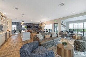 Riverhouse at 11th Apartments in Miami, FL - Building Photo - Building Photo